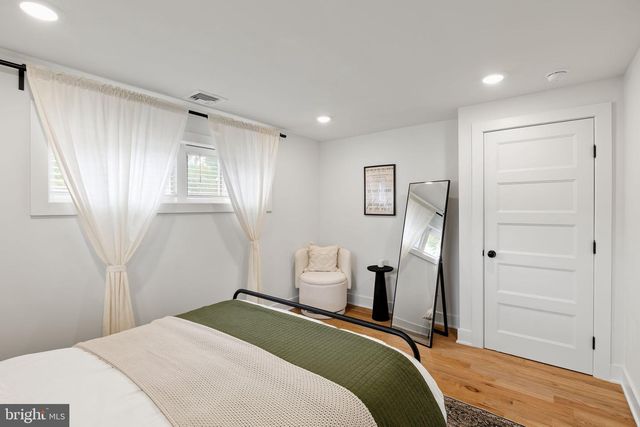 4046 CENTER AVE, Lafayette Hill, PA 19444