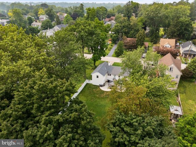 4046 CENTER AVE, Lafayette Hill, PA 19444