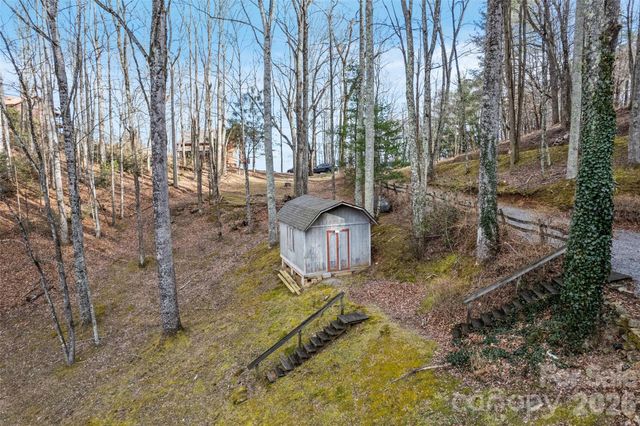 10 Zenith Drive, Waynesville, NC 28785