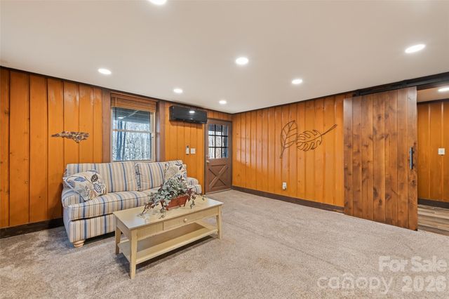 10 Zenith Drive, Waynesville, NC 28785