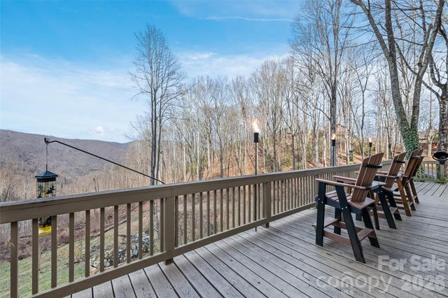 10 Zenith Drive, Waynesville, NC 28785
