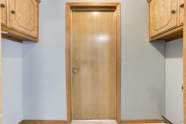 140 Oak Tree Lane, Midwest City, OK 73130