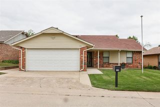 140 Oak Tree Lane, Midwest City, OK 73130