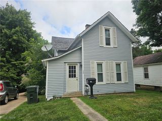 268 E Walnut Street, Wadsworth, OH 44281