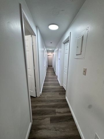 17 Bassett A, Lowell, MA 01852