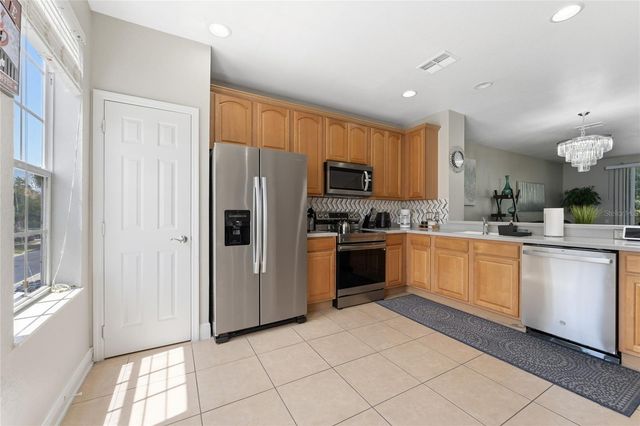 5026 TIDEVIEW CIRCLE 17, Orlando, FL 32819
