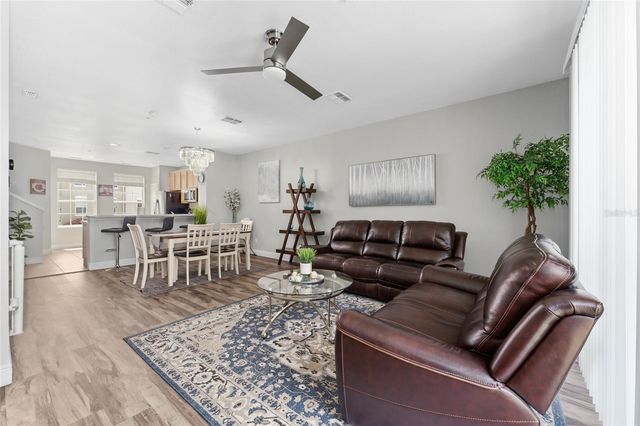 5026 TIDEVIEW CIRCLE 17, Orlando, FL 32819