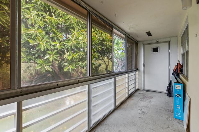 227 Dorchester J, West Palm Beach, FL 33417