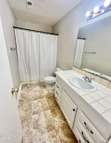 101 Southridge Drive, Greenville, NC 27858