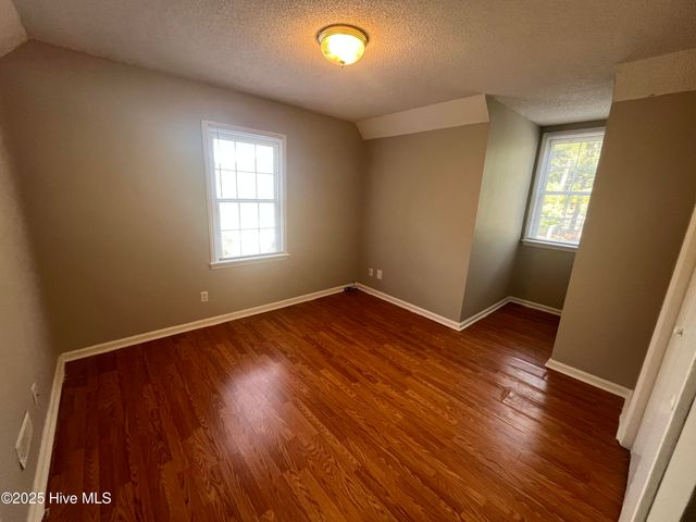 101 Southridge Drive, Greenville, NC 27858