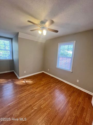 101 Southridge Drive, Greenville, NC 27858