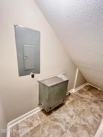 101 Southridge Drive, Greenville, NC 27858