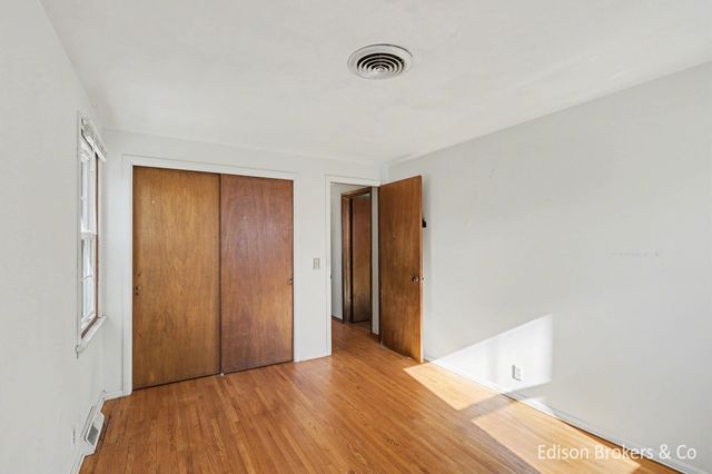 4732 Foxcroft Avenue NW, Comstock Park, MI 49321