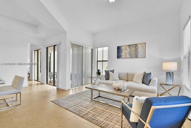 8354 NW 39th Ct 8354, Cooper City, FL 33024