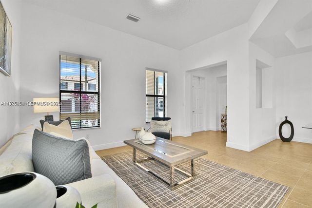 8354 NW 39th Ct 8354, Cooper City, FL 33024