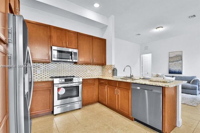 8354 NW 39th Ct 8354, Cooper City, FL 33024