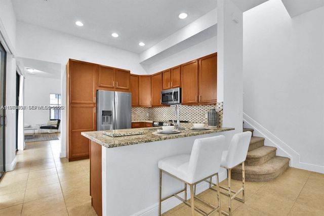 8354 NW 39th Ct 8354, Cooper City, FL 33024