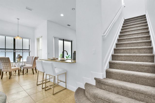 8354 NW 39th Ct 8354, Cooper City, FL 33024