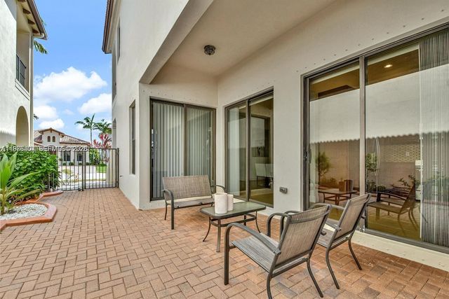 8354 NW 39th Ct 8354, Cooper City, FL 33024