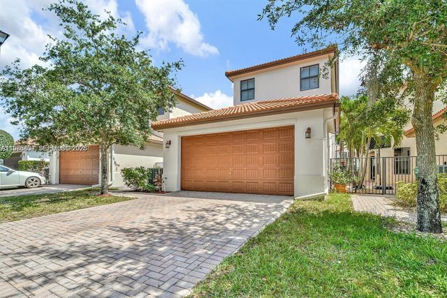 8354 NW 39th Ct 8354, Cooper City, FL 33024