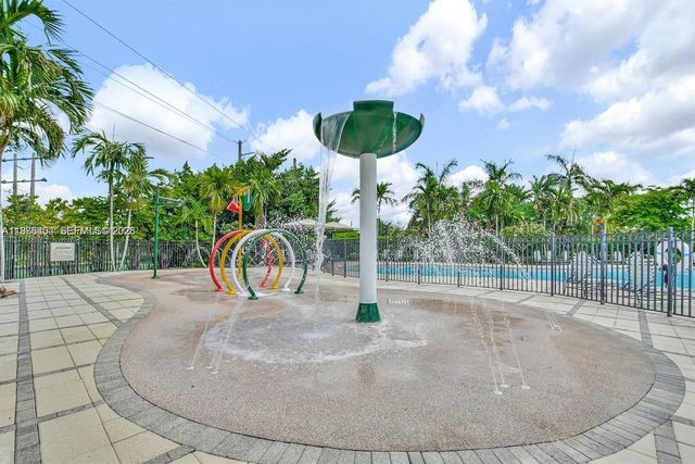 8354 NW 39th Ct 8354, Cooper City, FL 33024