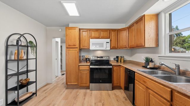 4027 N Post St, Spokane, WA 99205