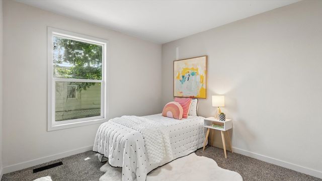 4027 N Post St, Spokane, WA 99205