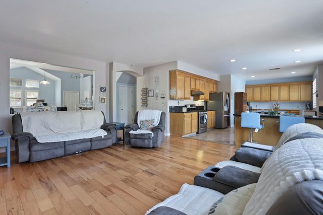 2813 Etcheverry Dr, Stockton, CA 95212