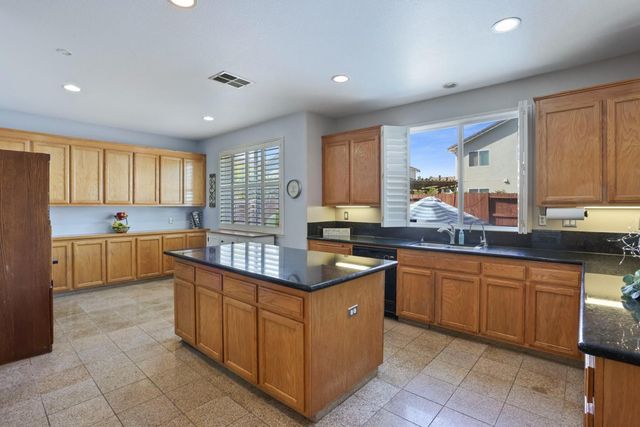 2813 Etcheverry Dr, Stockton, CA 95212