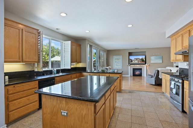 2813 Etcheverry Dr, Stockton, CA 95212