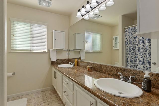 2813 Etcheverry Dr, Stockton, CA 95212