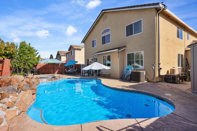 2813 Etcheverry Dr, Stockton, CA 95212