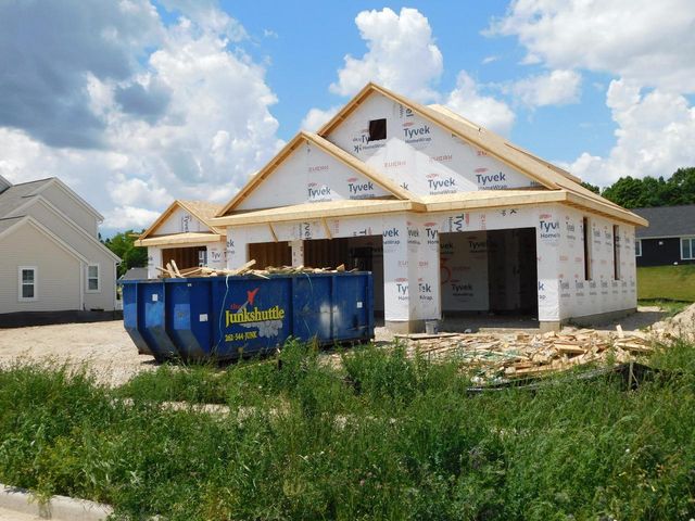 213 Mulberry LANE, Grafton, WI 53024