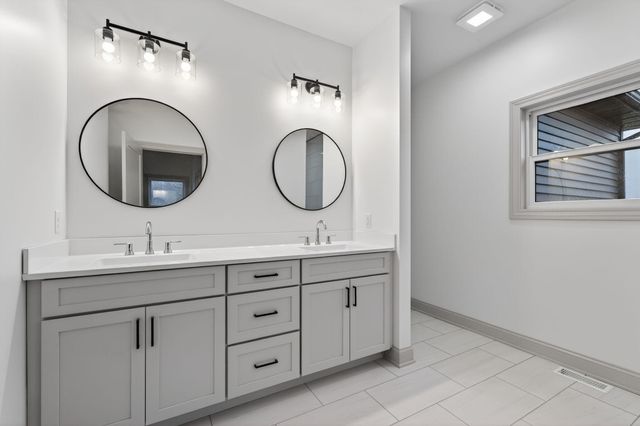 238 E 550 N, Rensselaer, IN 47978