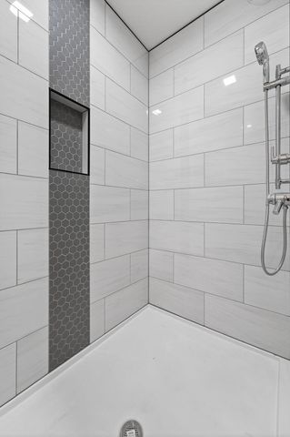 238 E 550 N, Rensselaer, IN 47978