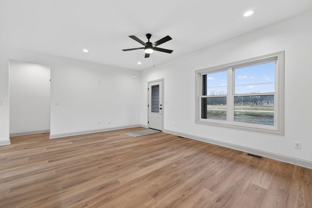 238 E 550 N, Rensselaer, IN 47978