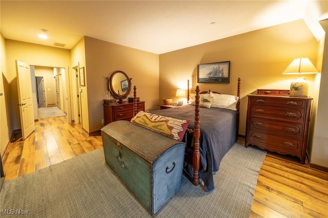 38071 Euclid Avenue 2, Willoughby, OH 44094