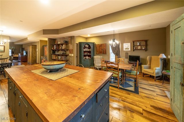 38071 Euclid Avenue 2, Willoughby, OH 44094