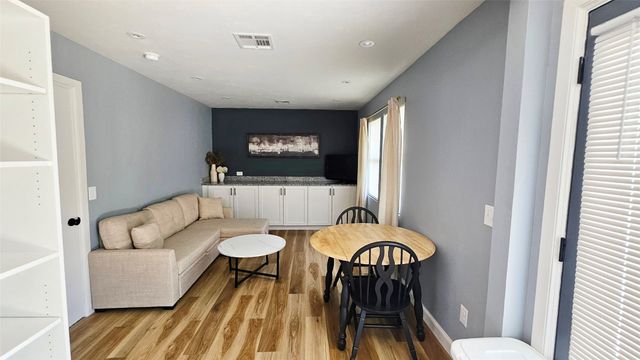 3924 NW Liberty Street GRG-APT, Oklahoma City, OK 73107