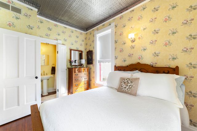 518 MAIN ST, Arrow Rock, MO 65320