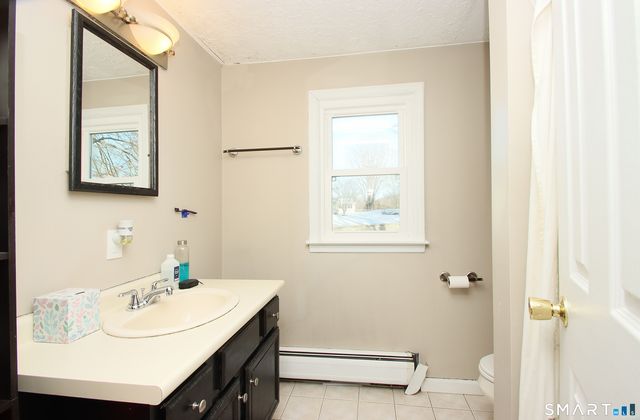 3 Whitlock Avenue, Bethel, CT 06801