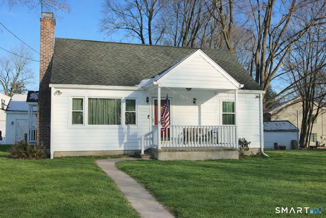 3 Whitlock Avenue, Bethel, CT 06801