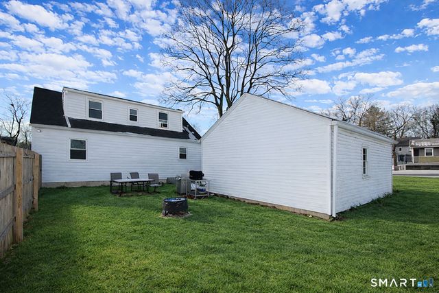 3 Whitlock Avenue, Bethel, CT 06801