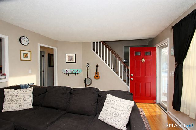 3 Whitlock Avenue, Bethel, CT 06801