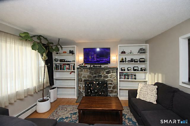 3 Whitlock Avenue, Bethel, CT 06801