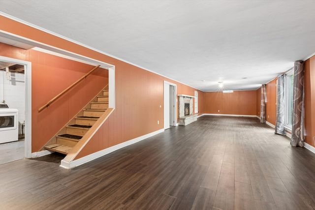 571 26th Avenue Court, East Moline, IL 61244
