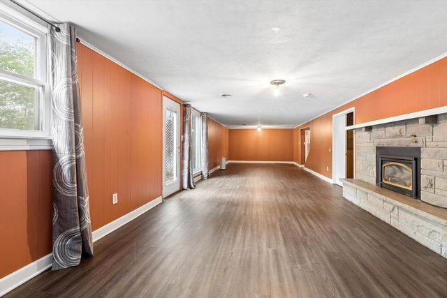 571 26th Avenue Court, East Moline, IL 61244
