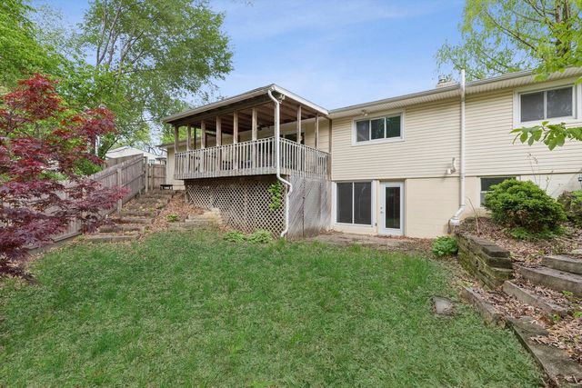 571 26th Avenue Court, East Moline, IL 61244