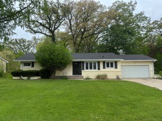 571 26th Avenue Court, East Moline, IL 61244