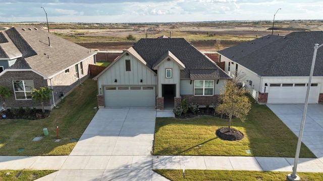 10845 BLACK ONYX Drive, Fort Worth, TX 76036